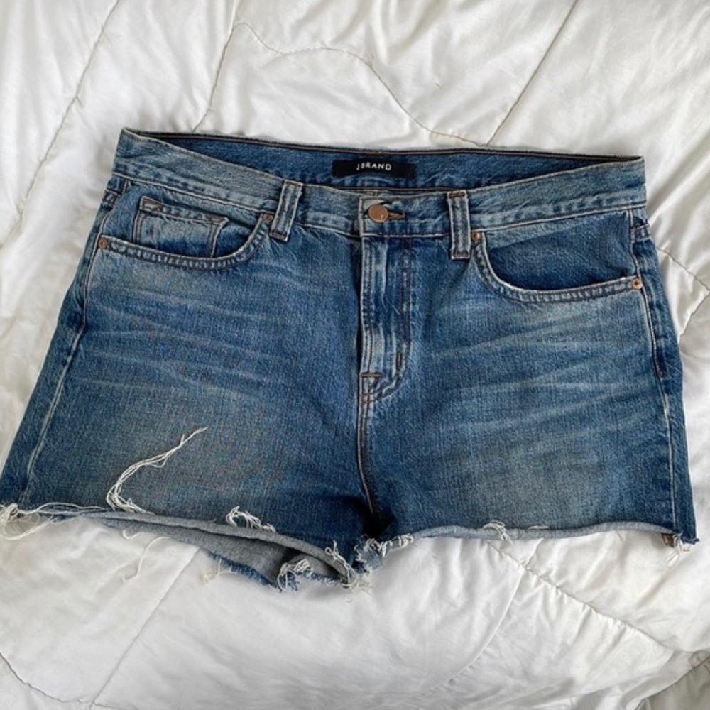 J BRAND relaxed jean short ✨ 28